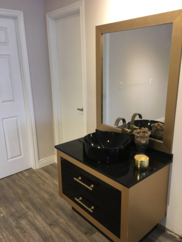 Modern Bathroom Vanity With Austrian High Gloss Black And Gold Painted Mdf Black Quartz Countertop And Top Mounted Sink